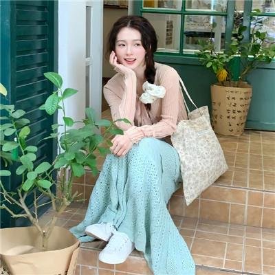 呢个校园选乜鬼